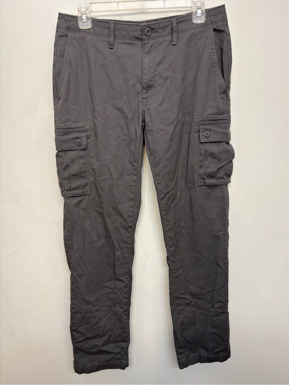 Amazon Essentials Gray Straight Cargo Pant With Flap Pockets Men Size 30x32 NWOT